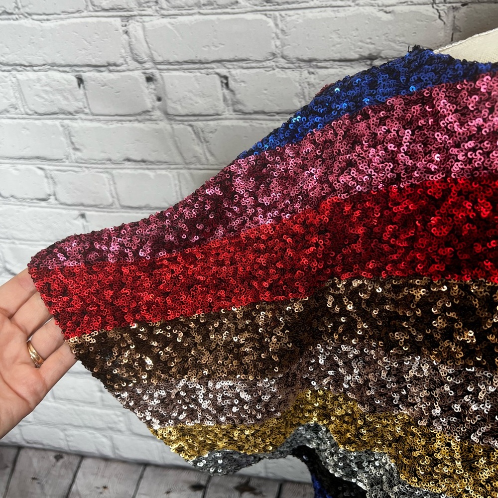 Gap Color Block Sequin Top Size S/M - image 4